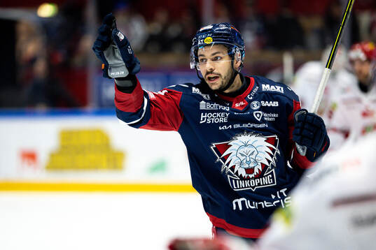 Linköpings Ty Rattie jublar