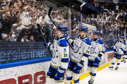 Leksands spelarna jublar