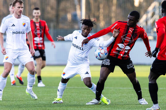 Djurgårdens Felix Va och Nordic Uniteds Anomnachi Chidi