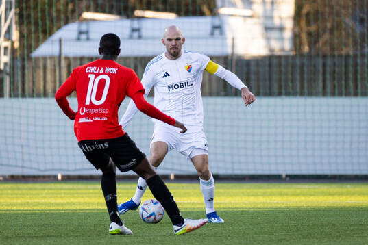 Djurgårdens Marcus Danielson och Nordic Uniteds Anomnachi