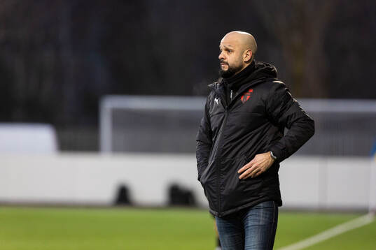 Nordic Uniteds tränare Hakan Bezgin