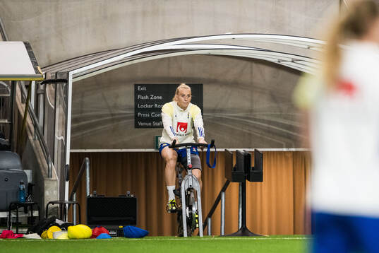 Stina Blackstenius of Sweden