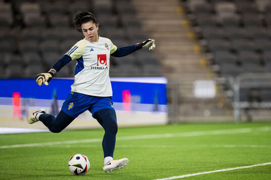 Goalkeeper Zecira Musovic of Sweden