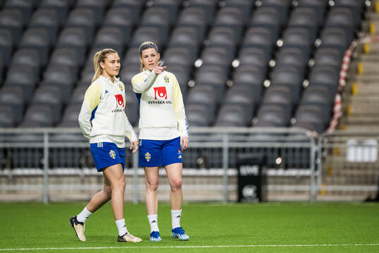 Amanda Nildén and Olivia Schough of Sweden