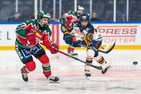 Frölundas Sofie Lundin och Djurgårdens Alice Wallin