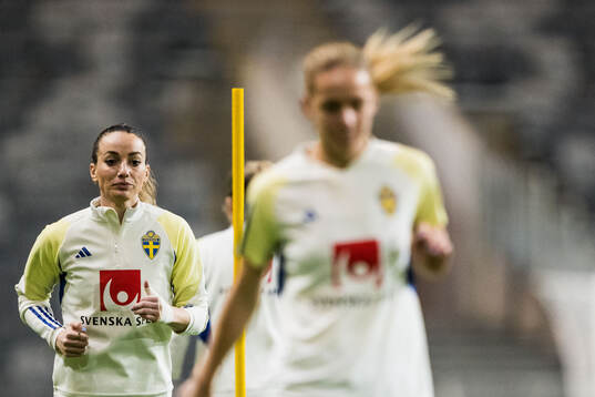 Kosovare Asllani of Sweden