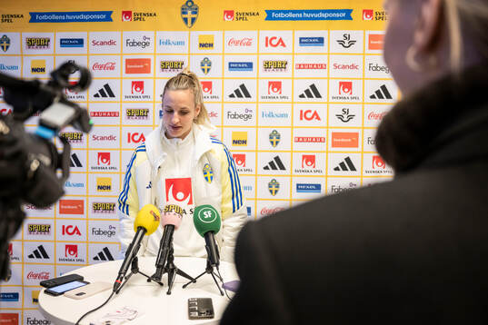 Nathalie Björn in the mixed zone