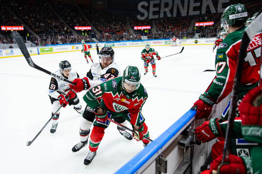 Malmö Redhawks Joakim Ryan och Frölundas Nicklas Lasu