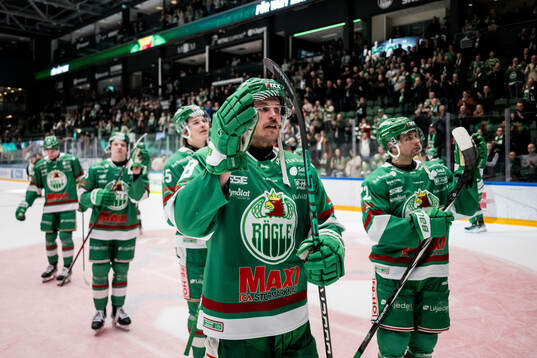 Rögles Brandon Davidson jublar