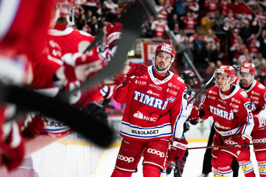 Timrås Tim Erixon jublar