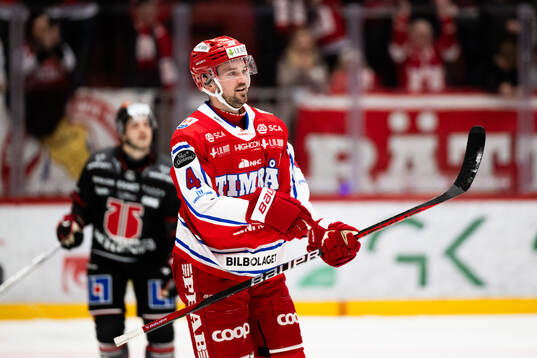 Timrås Tim Erixon jublar