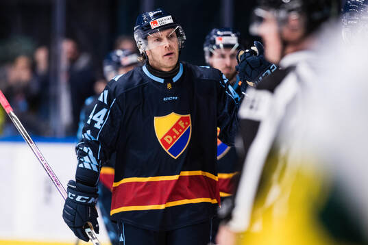 Djurgårdens Olle Liss jublar