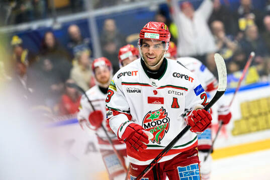 MoDos Josh Dickinson jublar