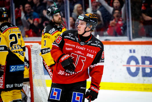 Örebros Jonathan Lekkerimäki jublar