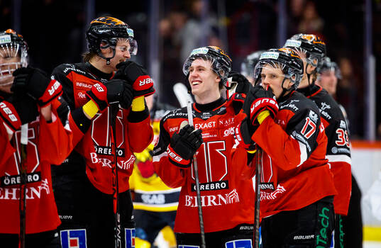 Örebros Jonathan Lekkerimäki är glad