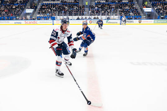 Linköpings Filip Bystedt och Växjös Dylan McLaughlin