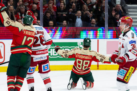 Frölundas Malte Strömwall jublar