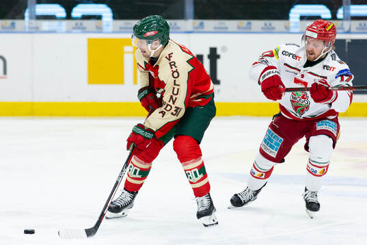 Frölundas Nicklas Lasu och MoDos Riley Woods