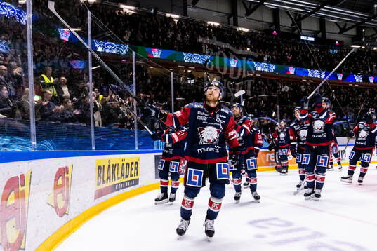 Linköpings Linus Hultström jublar