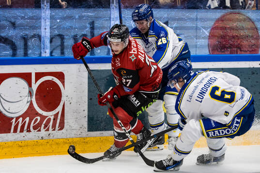 Malmö Redhawks Robin Alvarez och Leksands Patrik Norén