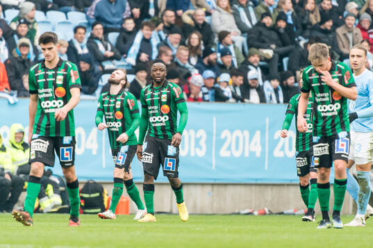 Varbergs Azeez Temitope Yusuf jublar