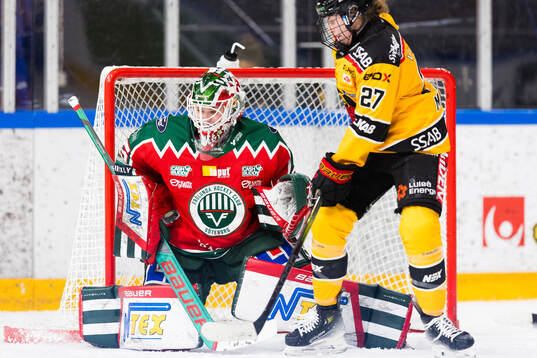 Frölundas målvakt Stephanie Neatby och Luleås Jaycee