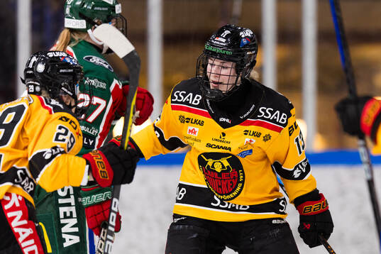 Luleås Jenna Pirttijärvi jublar