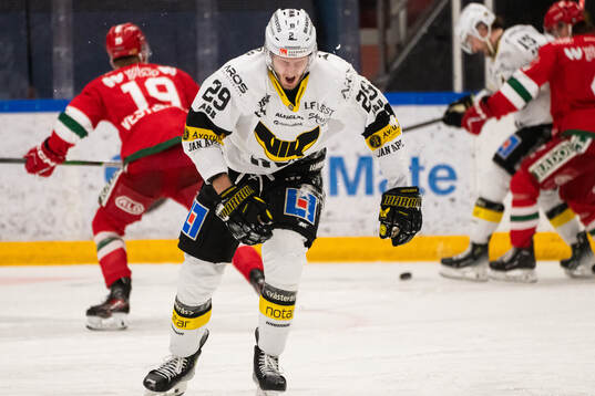 Västerås Eric Engstrand har ont