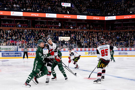 Färjestads Jeremy Salvas Groleau och Malmö Redhawks Robin