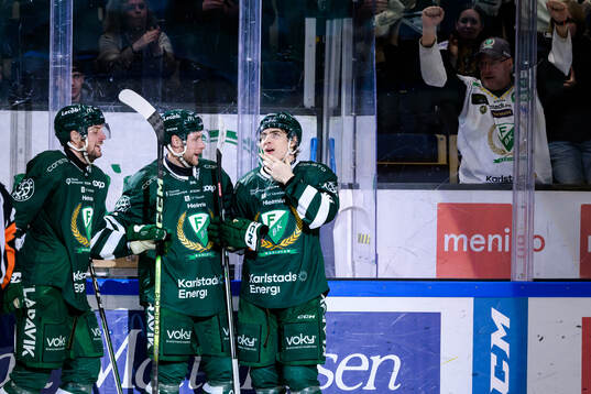 Färjestads Carl Dahlström, Per Åslund och Liam Öhgren