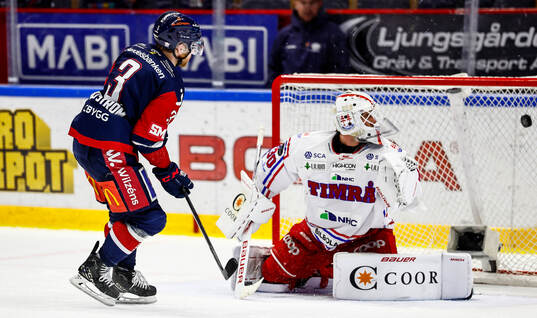 Linköpings Linus Hultström gör mål på straff förbi
