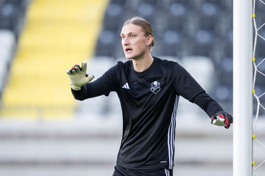 Östers målvakt Carl Lundahl Persson