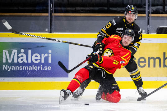 Västerås Oliver Bohm och Brynäs Miks Indrasis