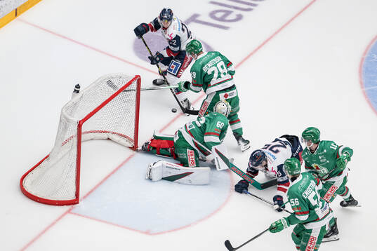 Linköpings Vilmos Gallo och Rögles Petr Kvaca