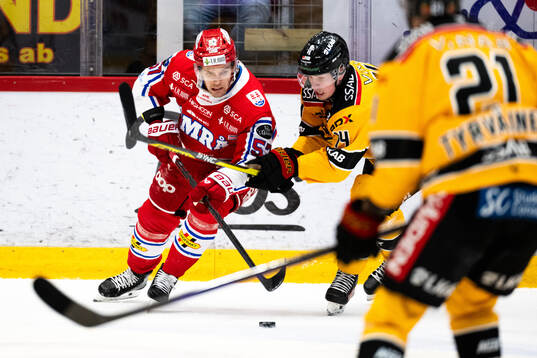 Timrås Anton Wedin och Luleås Jonas Berglund