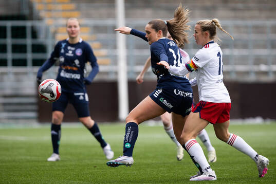 Linköpings Irene Dirdal och FC Rosengårds Jessica Wik