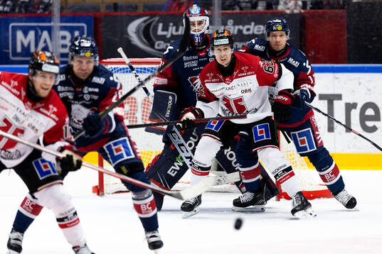 Örebros Robert Leino och Linköpings Sebastian Strandberg