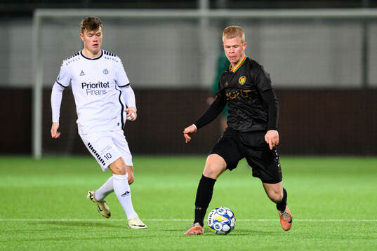 Utsiktens Albin Skoglund och GAISs Filip Gustafsson