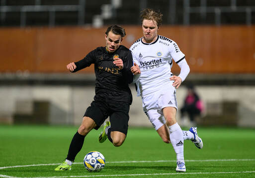 GAISs Simon Sjöholm och Utsiktens Sebastian Lagerlund