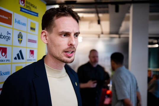 Head coach Daniel Bäckström of the Swedish national u21 football team at a press conference