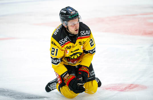 Luleås Juhani Tyrväinen har ont