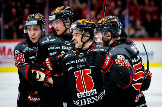 Örebros Danick Martel jublar