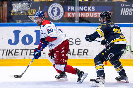 Oskarshamns Hynek Zohorna och HV71s Joonas Nättinen