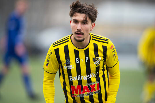 IFK Hässleholms Alen Zahirovic i träningsmatchen mellan IFK Hässleholm och Hovshaga i Hässleholm 16 mars 2024.