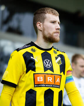 Häckens Simon Gustafson innan träningsmatchen i fotboll