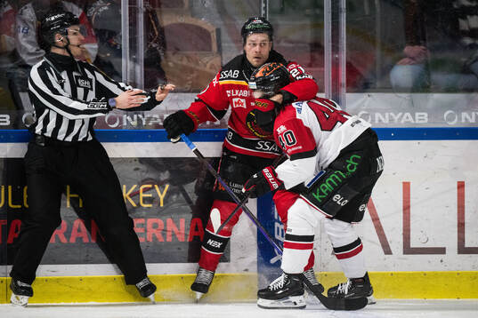 Luleås Juhani Tyrväinen och Örebros Elias Ekström