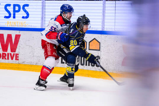 Oskarshamns David Quenneville och HV71s Andre Petersson