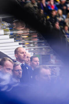 HV71s huvudtränare Johan Lindbom