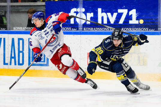 Oskarshamns Lukas Jasek och HV71s Andre Petersson