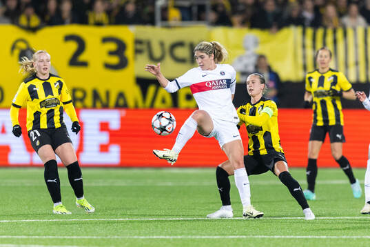 Korbin Albert of Paris Saint Germain and Filippa Curmark of